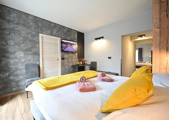 Maison d'hôtes Solemar Luxury Rooms - City Center Zadar, Free Parking 3*